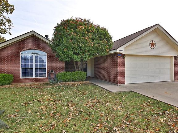3rd image of 3841 Purdue Ln