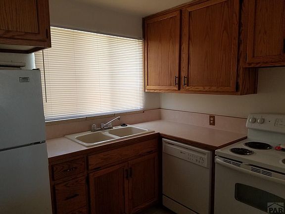 3rd image of 72 Villa Dr