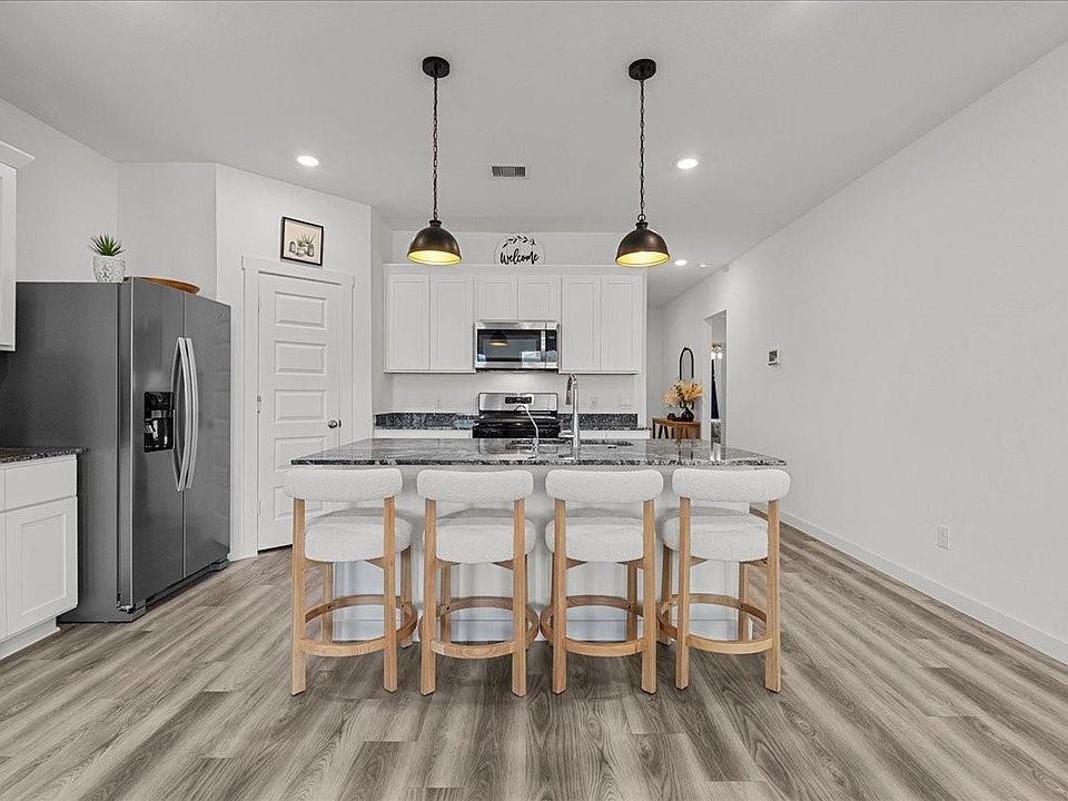 1st image of 9422 Madison Ave