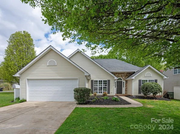 4866 Bentridge Dr NW, Concord, NC 28027
