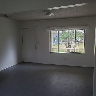 5th image of 673 Santa Fe St