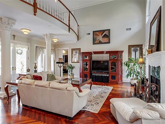 5th image of 2359 Ormond Blvd
