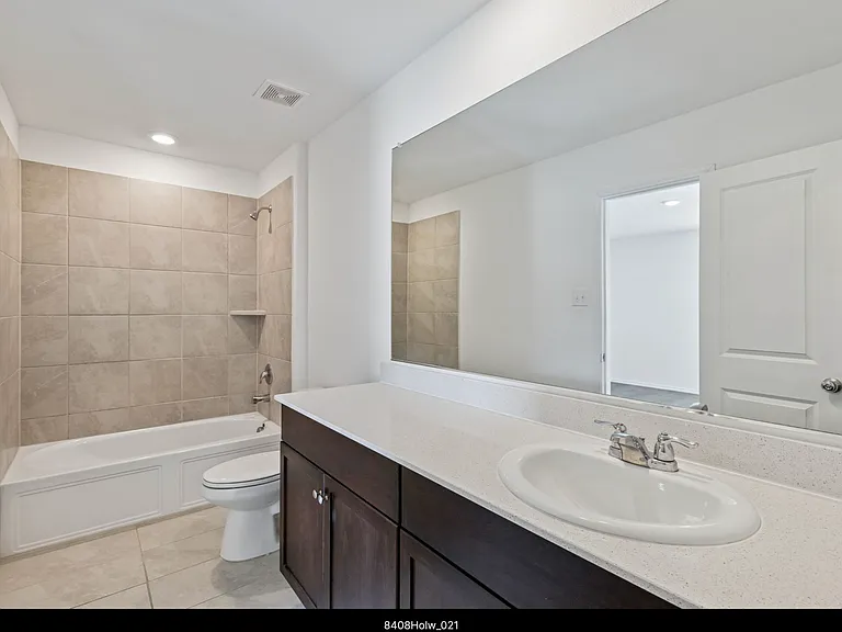 8408 Hollow Bend St — Photo 19