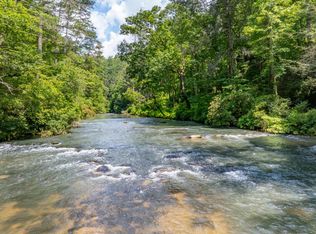 9 Roaring Forks Ln, Ellijay, GA 30540