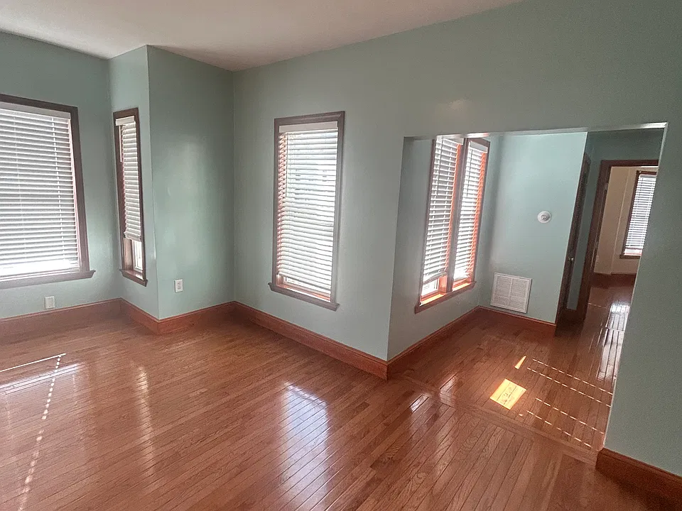 2 Sargent St #2