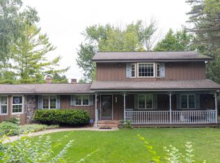 8150 Forest View Rd, Kewaskum, WI 53040