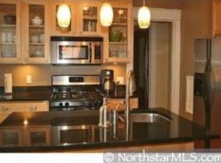 872 Iglehart Ave, Saint Paul, MN 55104