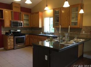 8 Parakeet Ct, Valley Springs, CA 95252