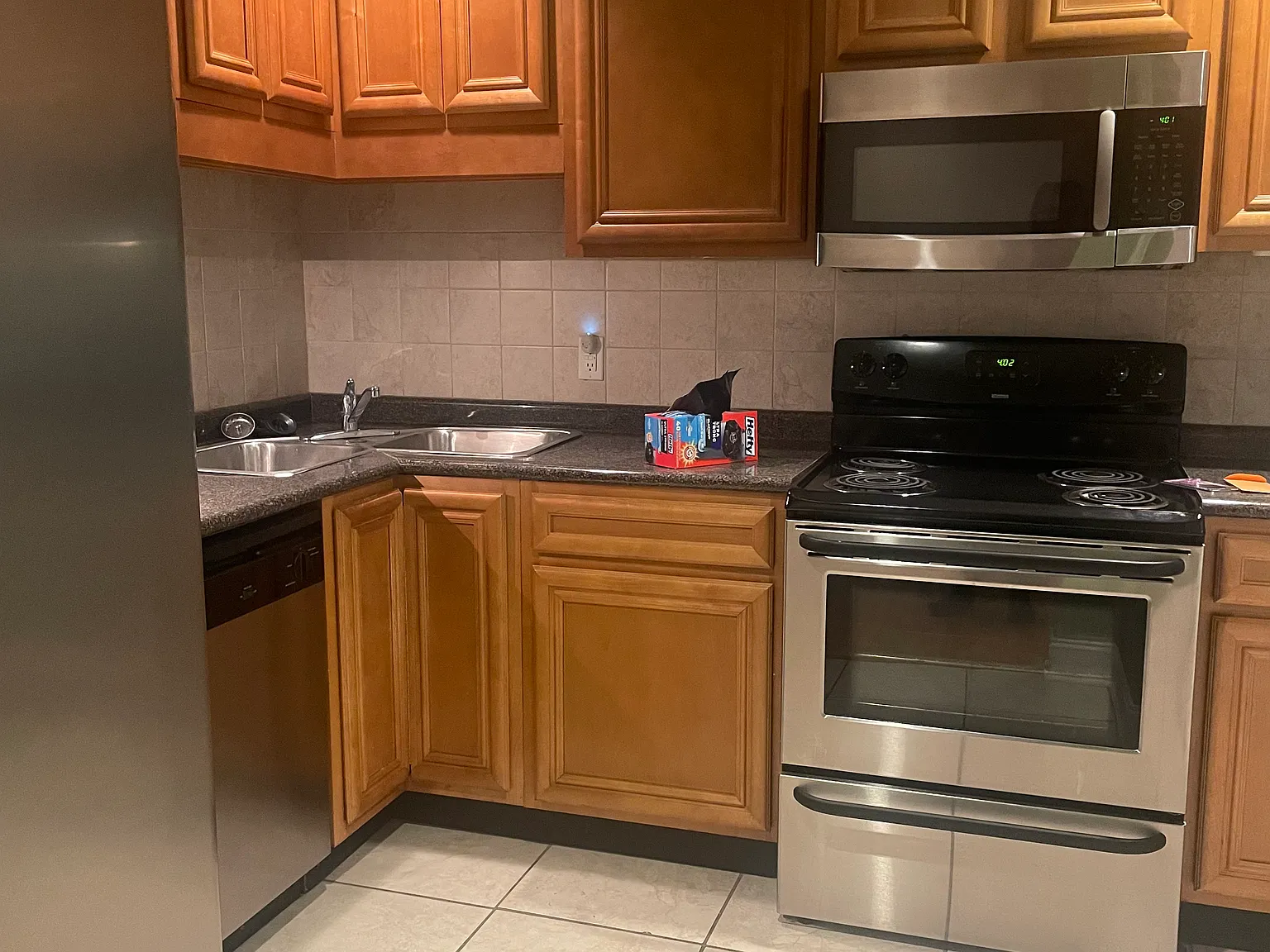 324 Lindsay Street — Photo 2