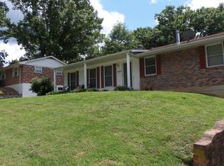 2503 Royal Air Dr, Jefferson City, MO 65109