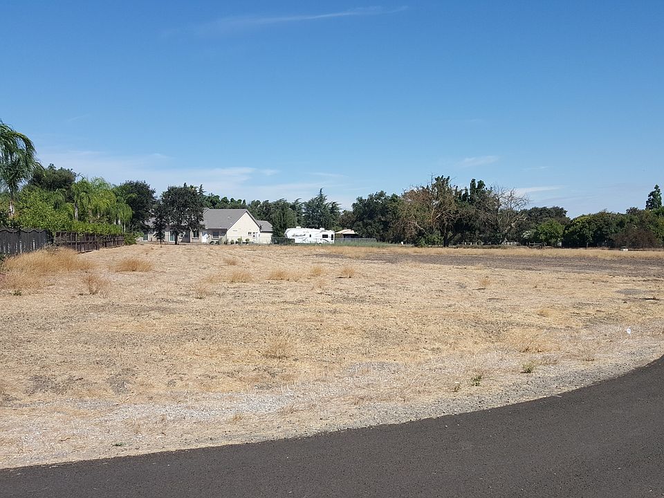 1st image of 8347 N Simi Ct