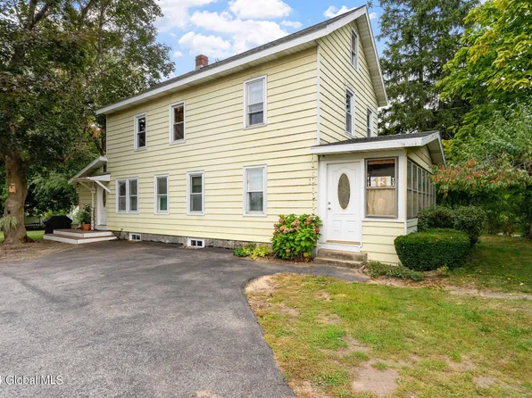 13 Princetown Road, Rotterdam, NY 12306