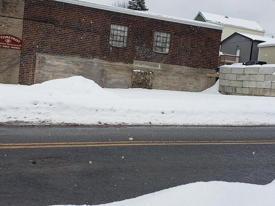 2nd image of 26 N Church St