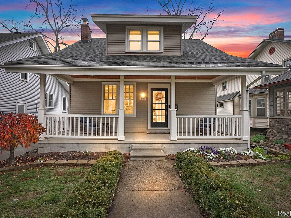 1st image of 305 Gardenia Ave