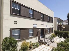 660 S. Cloverdale Ave., 202