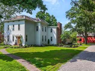 3313 Raccoon Valley Rd, Granville, OH 43023