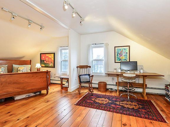 2nd image of 25 Hudson St Floor 3