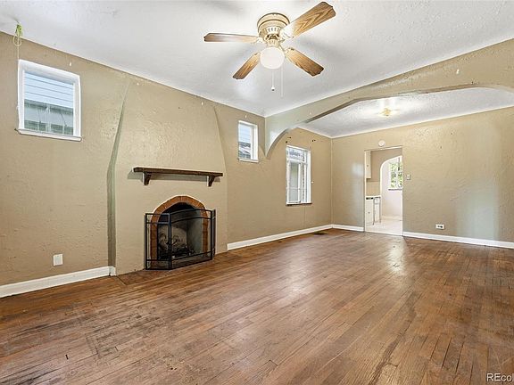 4th image of 2661 N Glencoe Street