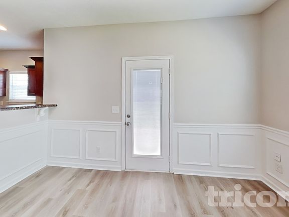4th image of 1107 Selous Dr