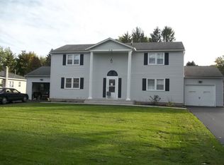 318 Whittier Rd #B, Spencerport, NY 14559