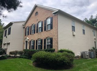 14 Chancelet Ct, Rockville, MD 20852