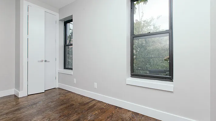 Rented by Nooklyn NYC LLC | media 17