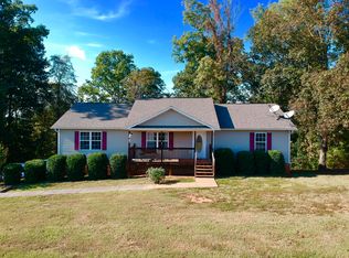 1929 River Vista Cir, Sevierville, TN 37876