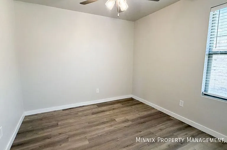 7806 Elm Ave — Photo 9