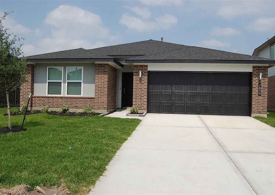 1st image of 7839 Murciana Dr