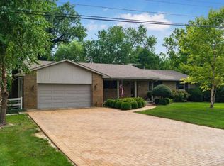 2188 Berry Hill Dr, Grove City, OH 43123