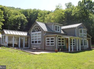 455 Old Hollow Rd, Sperryville, VA 22740