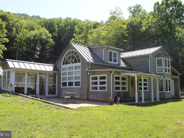 455 Old Hollow Rd, Sperryville, VA 22740
