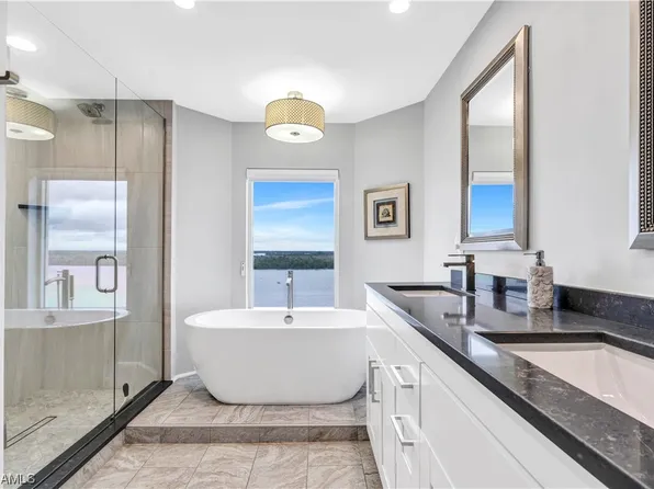 4198 Bay Beach Ln APT 152, Fort Myers Beach, FL 33931