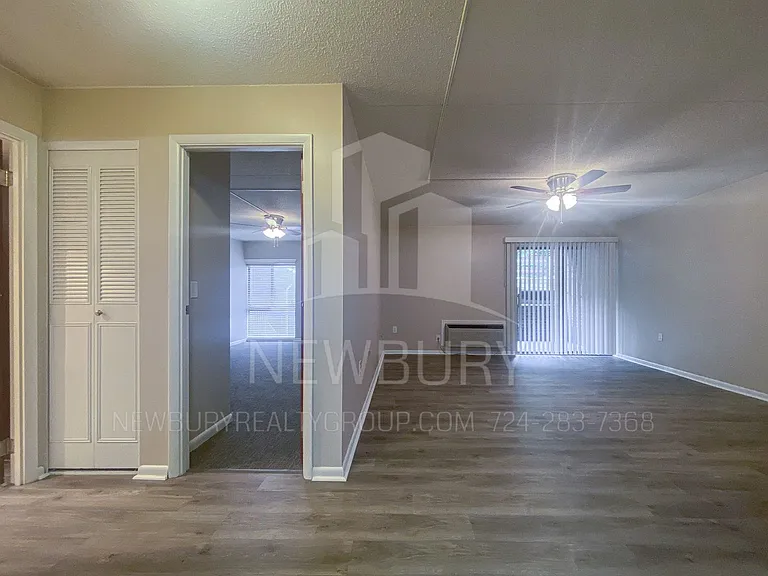 530 N Main Street - The Townhouse. — Photo 35