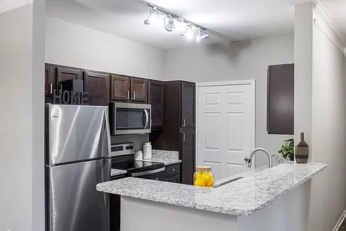 Lauren Ridge Apartment Homes Photo 1