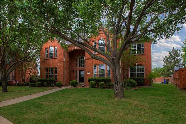 1st image of 3821 Rockbrook Dr