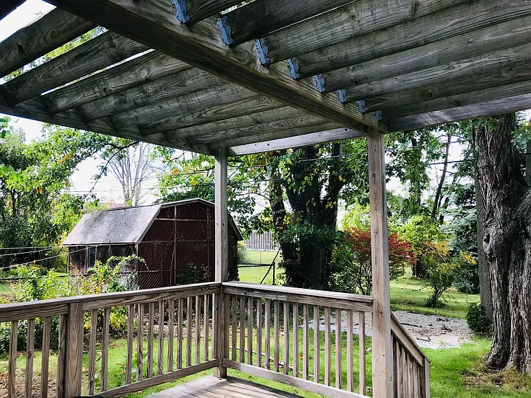 266 Hoover Dr — Photo 27