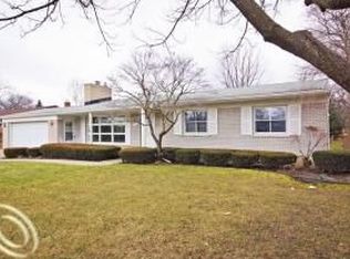 399 S Cranbrook Cross Rd, Bloomfield Hills, MI 48301