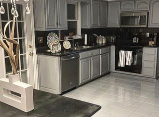 1208 Timberland Dr SW, Decatur, AL 35603