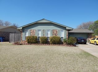 2718 Villa Dr, El Reno, OK 73036