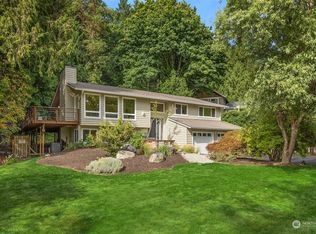 4330 NE Rhodes End, Bainbridge Island, WA 98110