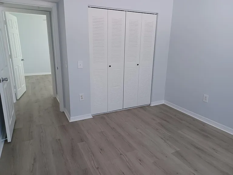 215 Villa Cir — Photo 17