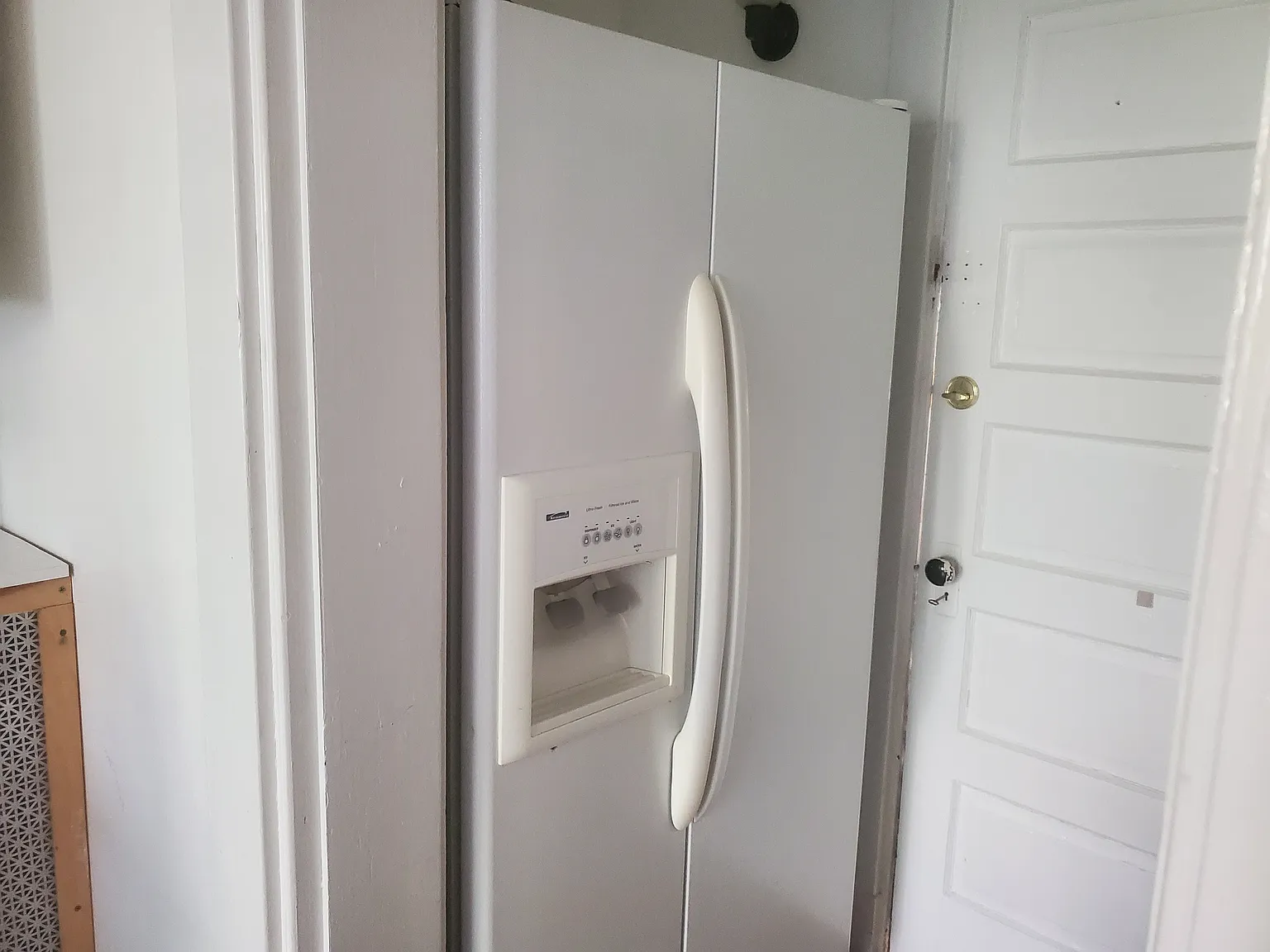 3 bed, 1350 sqft, $3,600 — Photo 2