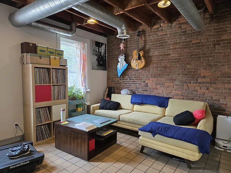 1244 Monterey St #1 — Photo 2