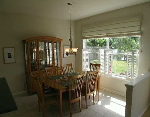 Dining Rm.