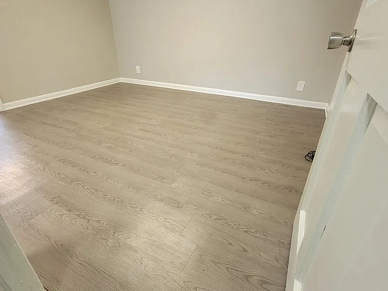 The Village Green Apartments — Photo 16