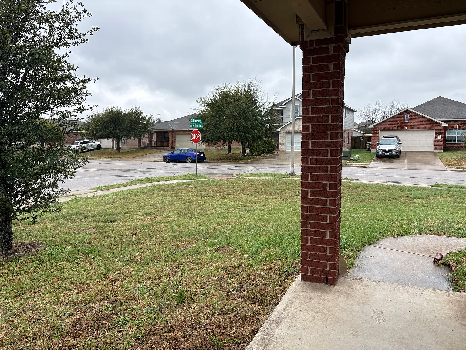 3 bed, 1607 sqft, $1,799 — Photo 2
