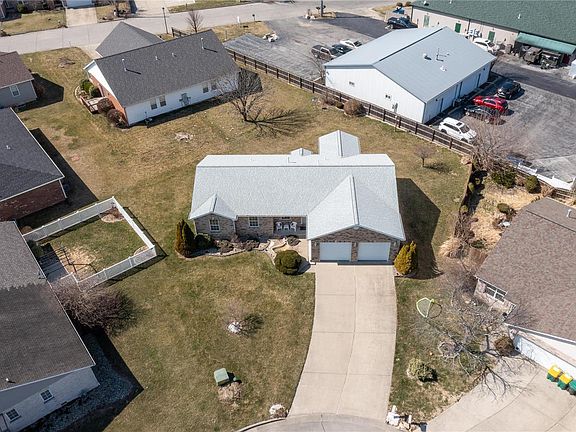 2nd image of 130 Regency Pl