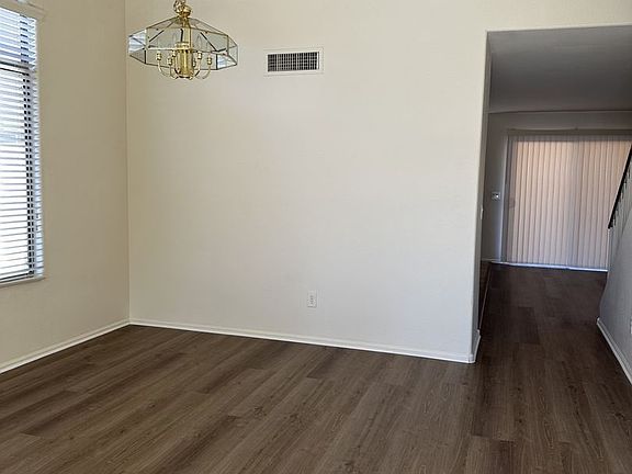 3rd image of 42302 W Chambers Dr