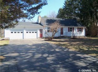 926 Gravel Rd, Webster, NY 14580